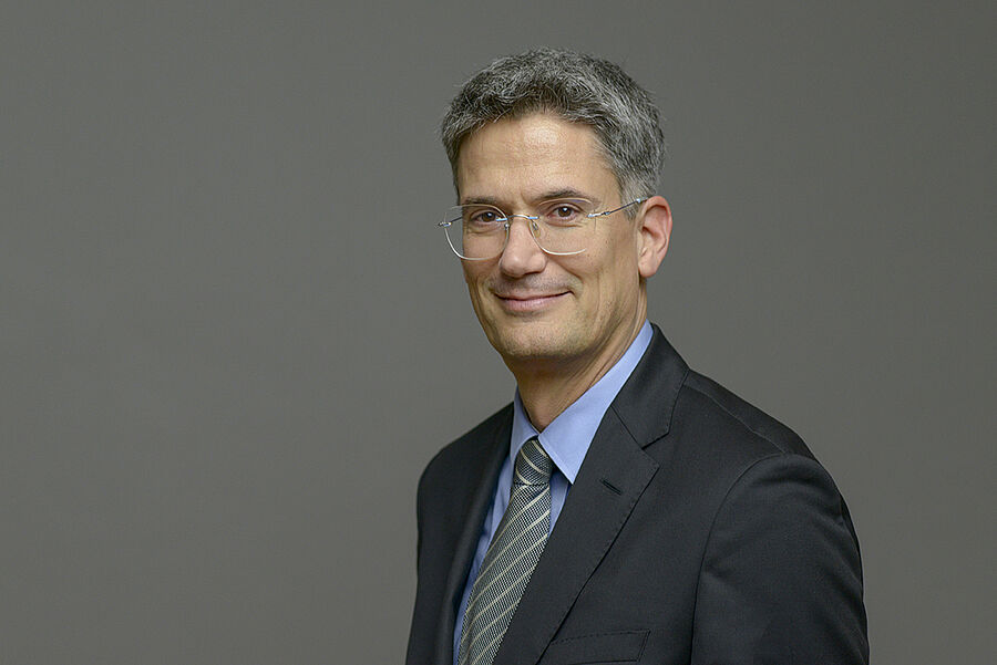 Prof. Dr. Axel Dreher Portaitfoto von Prof. Dr. Axel Dreher