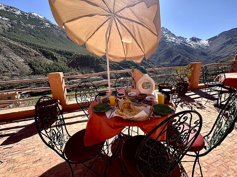 Auf dem Bild sieht man das G&auml;stehaus &bdquo;Aux Lumi&egrave;res du Toubkal&ldquo; nahe dem Dorf Imlil.