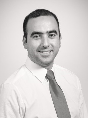 Portraitbild von Fikri Tiraki